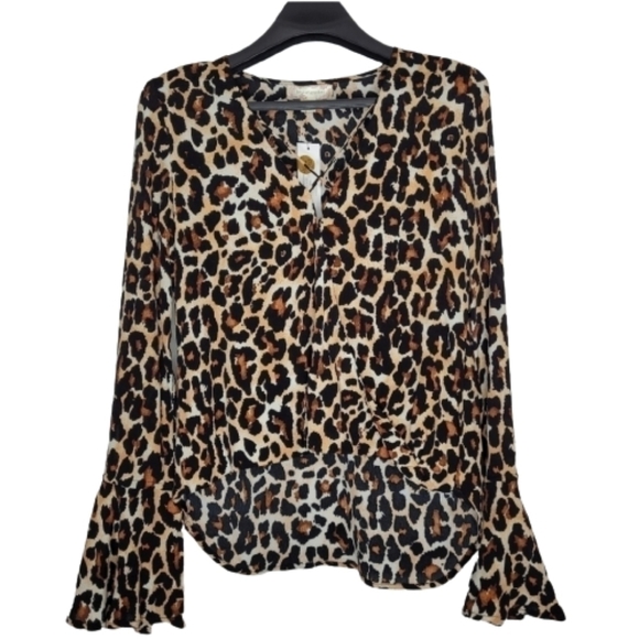 Band Of Gypsies Yuma Desert Leopard Surplice Top - Picture 2 of 14